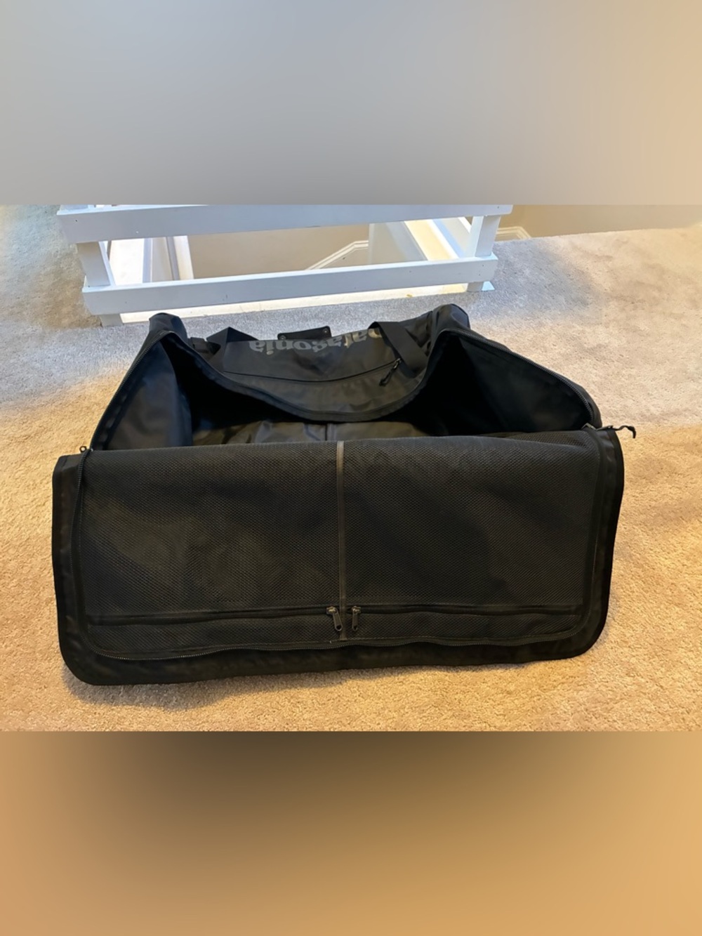 Patagonia Black Hole® Duffel 100L in Black - Picture 4 of 8